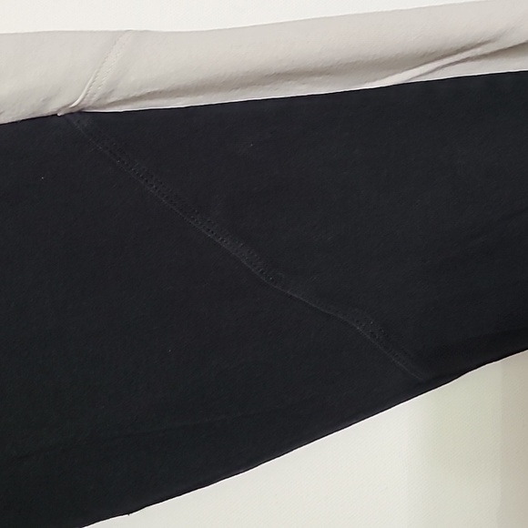 PINK Yoga Victoria's Secret Leggings Black Gray White Colorblock- Size Small - Picture 6 of 14